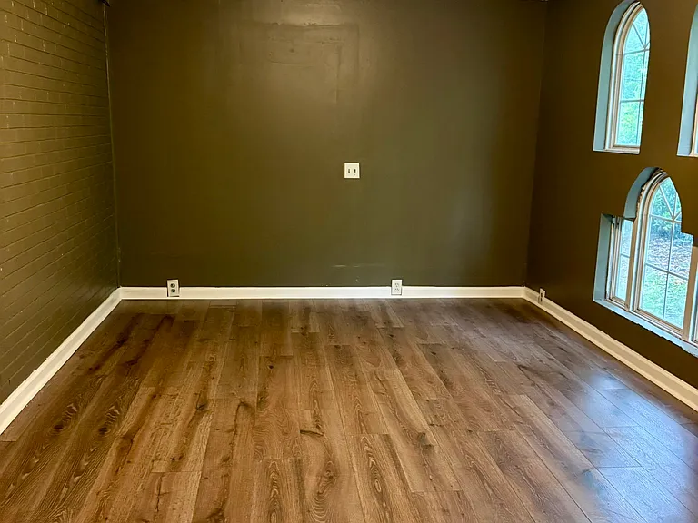 2801 Beatty St — Photo 7
