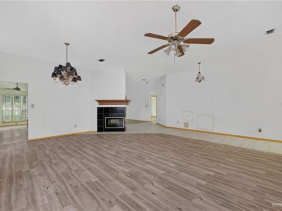 4th image of 2213 Northgate Dr