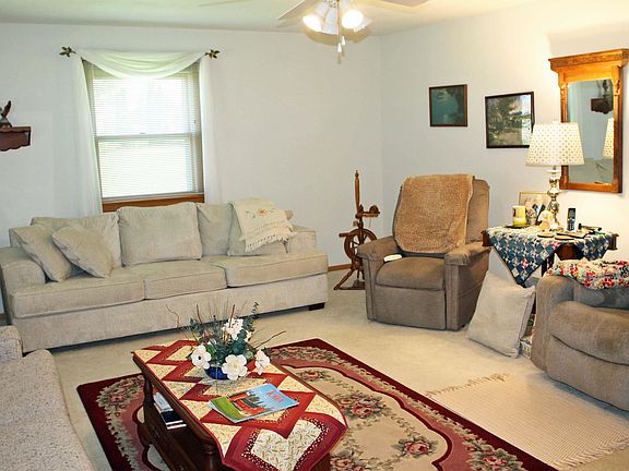 4th image of 2229 Larrabee Ave