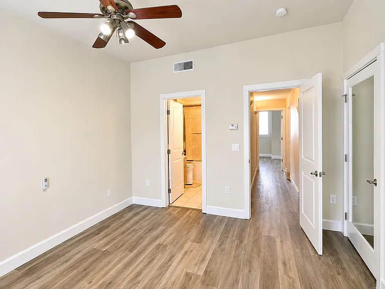 201 Cahill Park Dr — Photo 6