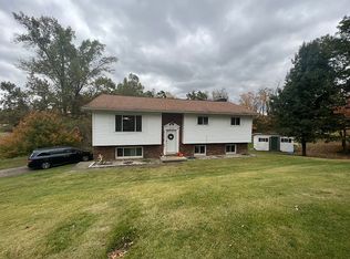 570 Pine Hill Estates Rd, Kenova, WV 25530
