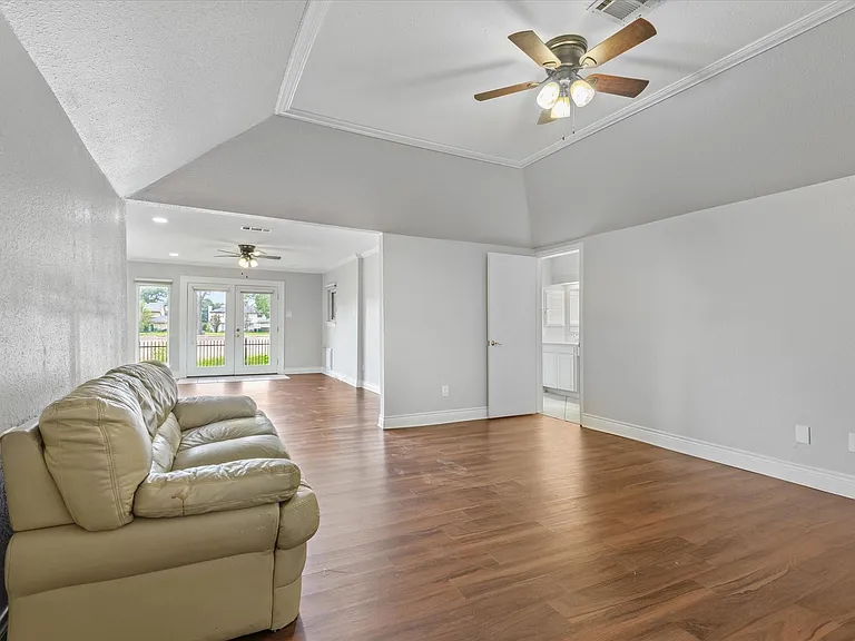 7715 Brush Wood Dr — Photo 20