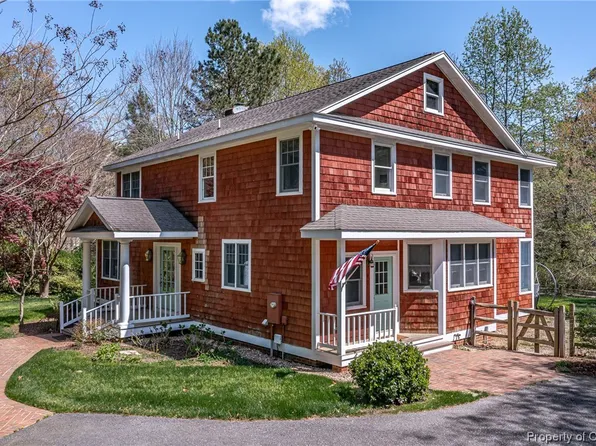 92 Sams Cove Lndg, Irvington, VA 22480