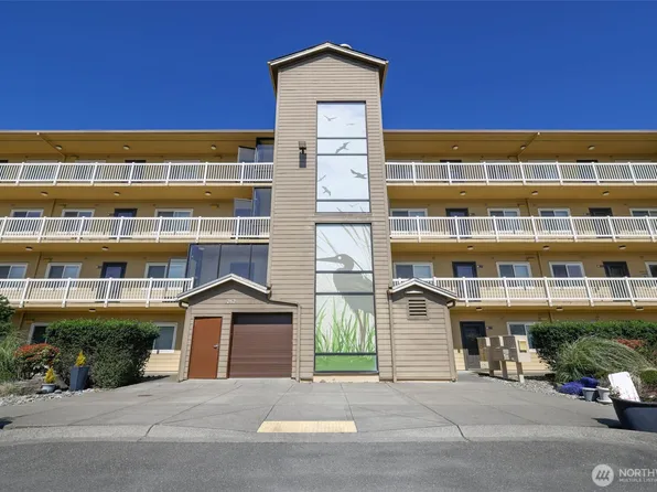 262 Oyhut Bay Boulevard SW #305, Ocean Shores, WA 98569