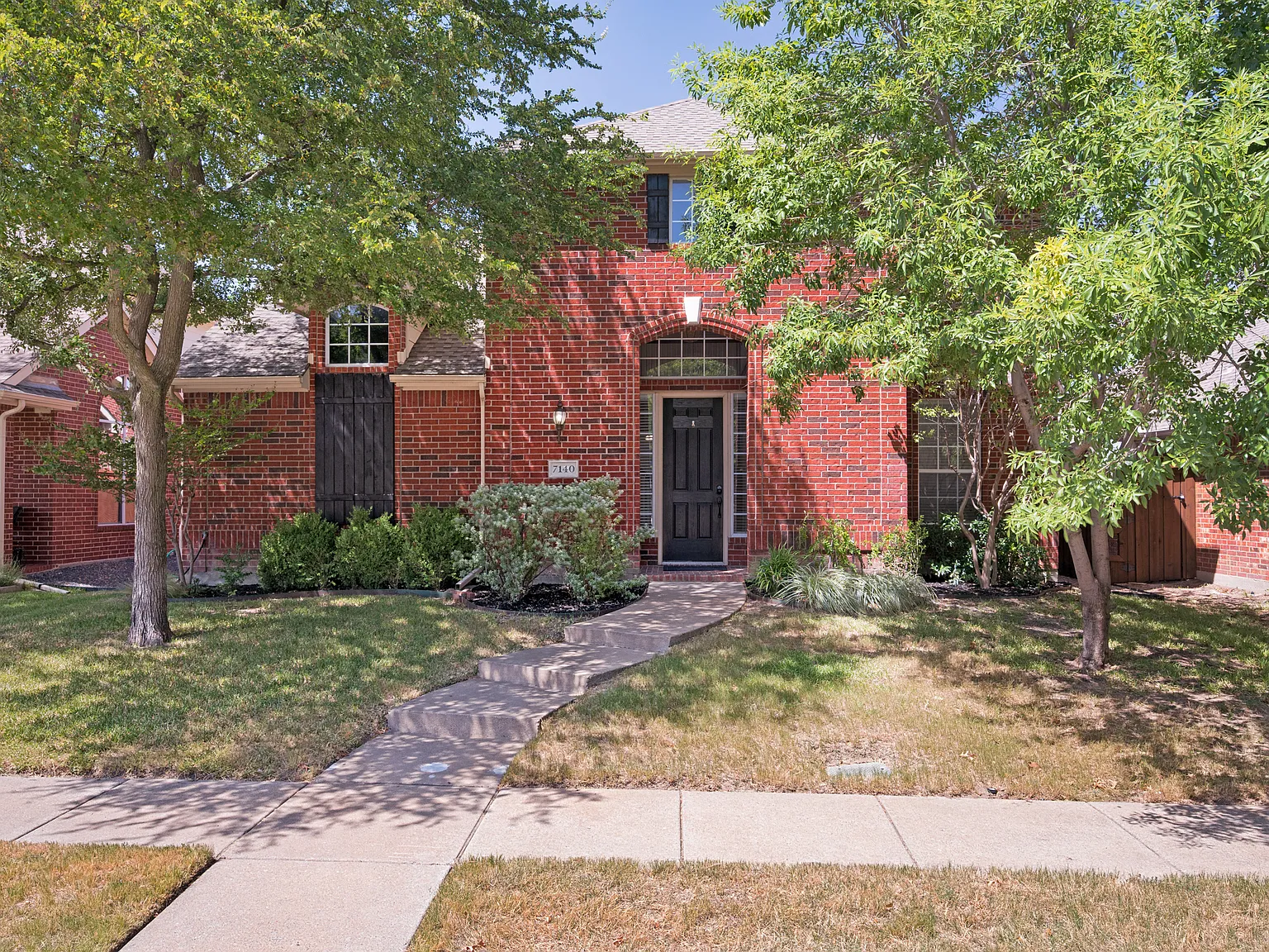 3 bed, 2.5 bath, 2530 sqft, $2,750 — Photo 3