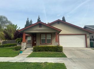 470 W Lilac Ave, Reedley, CA 93654
