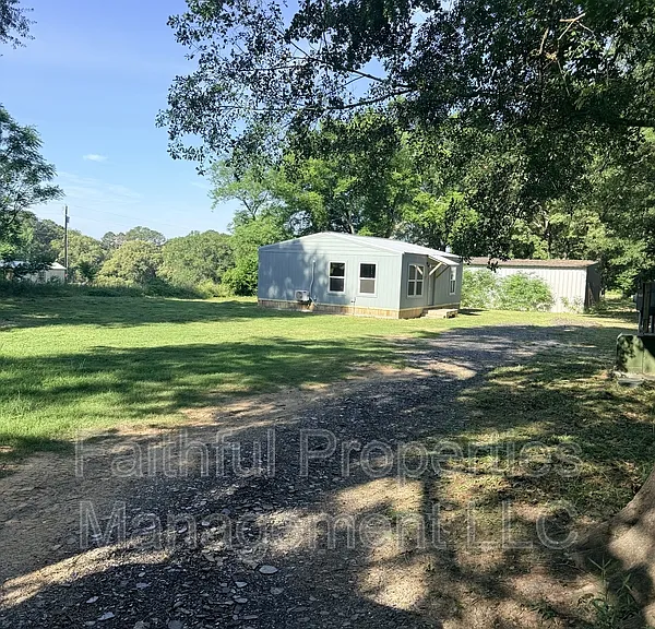 13142 Big Oak Bay Rd — Photo 1