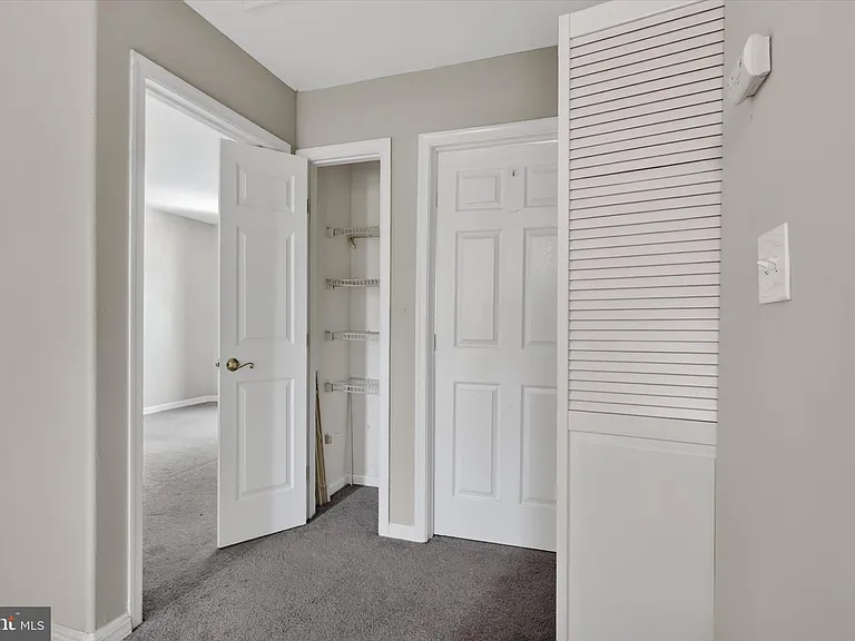 507 S Fairview St — Photo 30