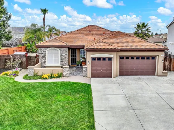 1025 Crystal Springs Drive, Vacaville, CA 95688