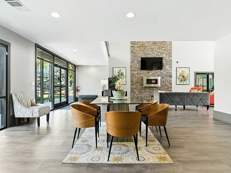 The Rye Apartments — Photo 9