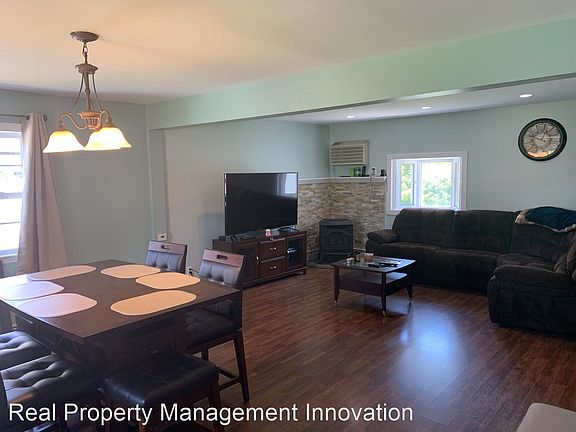 2nd image of 62 Dogwood Ln