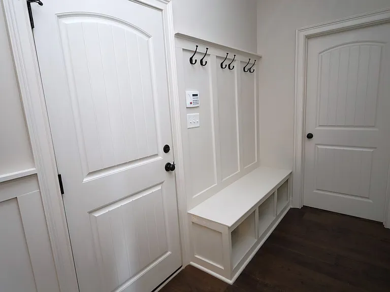 4704 Crescent Ct — Photo 8
