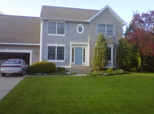 15157 Wildfield Dr, Spring Lake, MI 49456