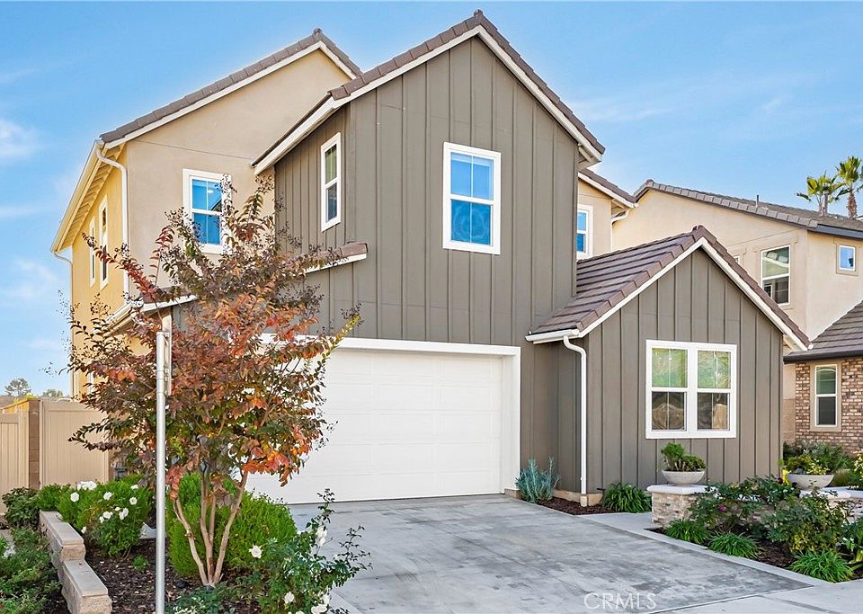 1st image of 25948 Meadow Dr