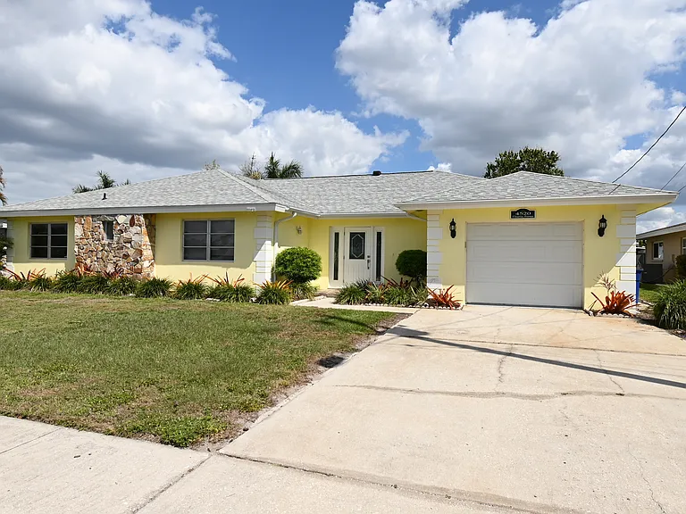 4520 Vinsetta Ave — Photo 1