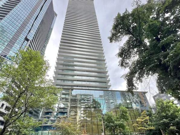 33 Charles St E, Toronto, ON