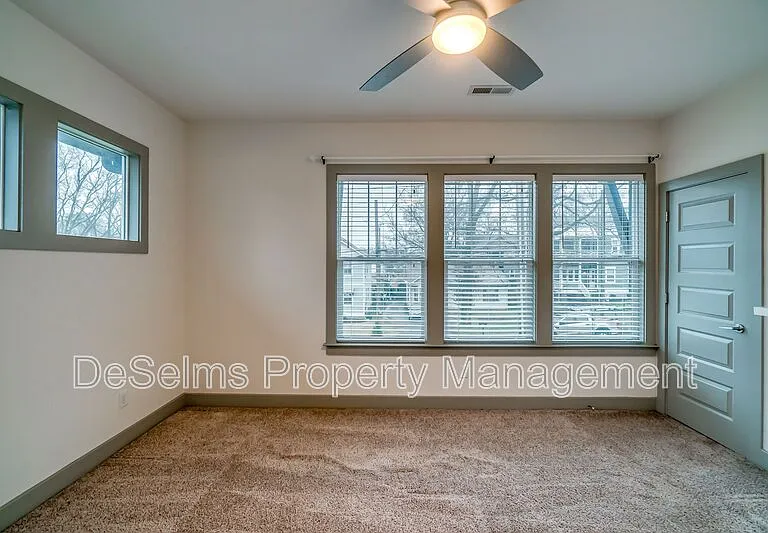 917B Spain Ave — Photo 10
