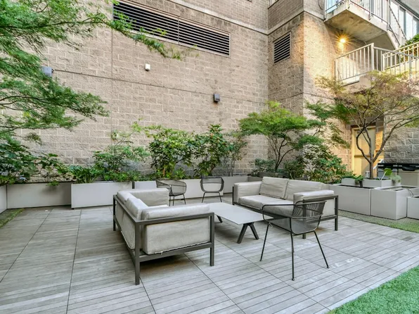 561 10th Avenue image 27 of 38