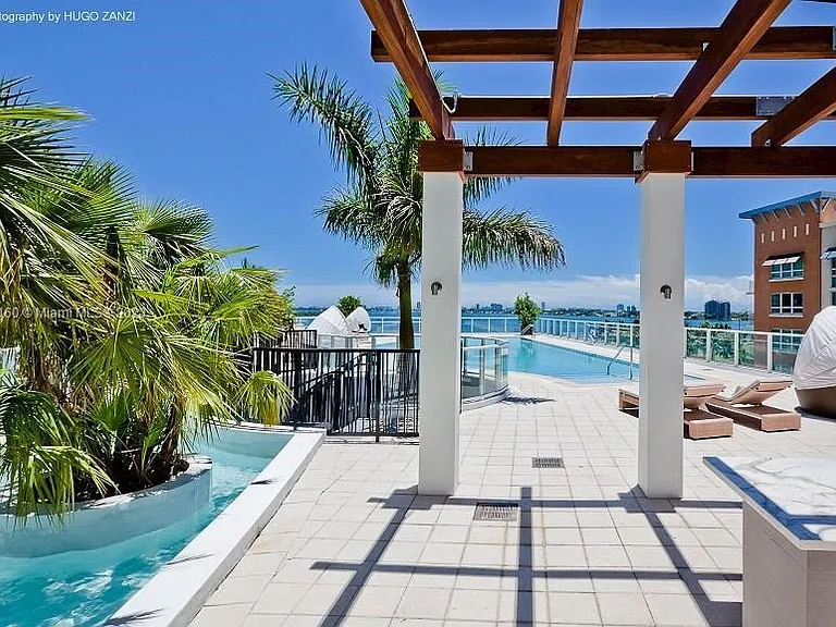 2020 N Bayshore Dr #3409 — Photo 35