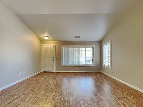 4th image of 1433 Northwood Dr