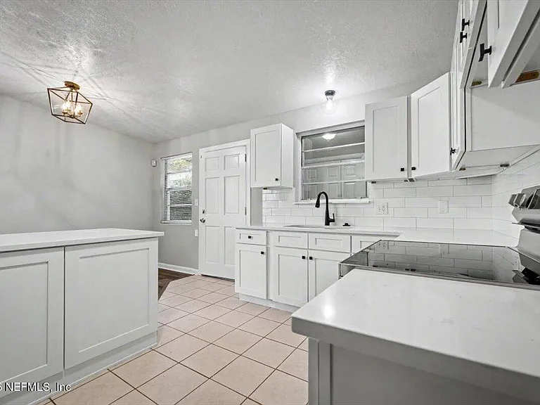 7010 Arques Rd — Photo 19