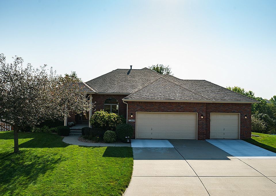 1st image of 11809 S 53rd St