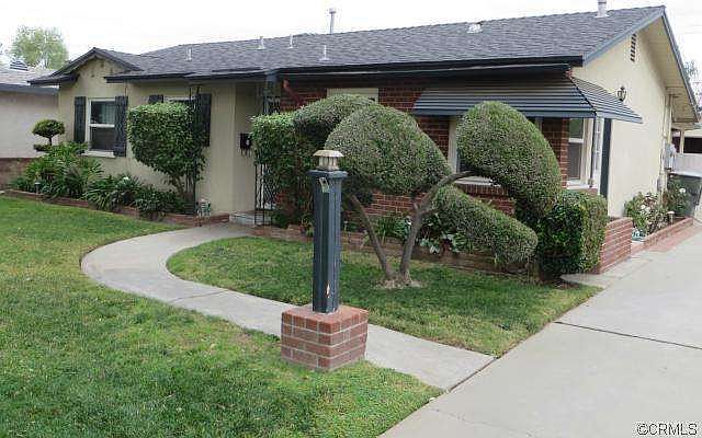 2nd image of 3683 Harding St