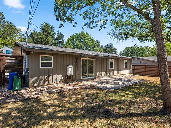 4th image of 815 Orland Blvd