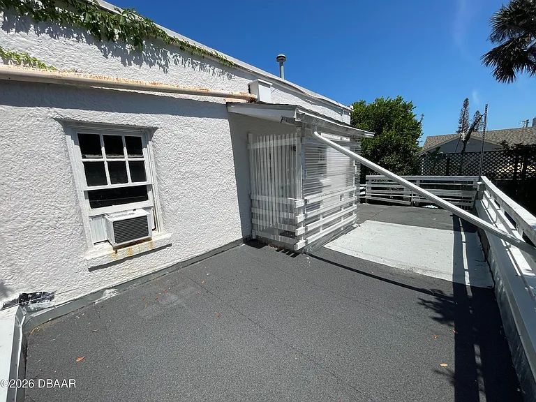 411 N Oleander Ave #5 — Photo 25