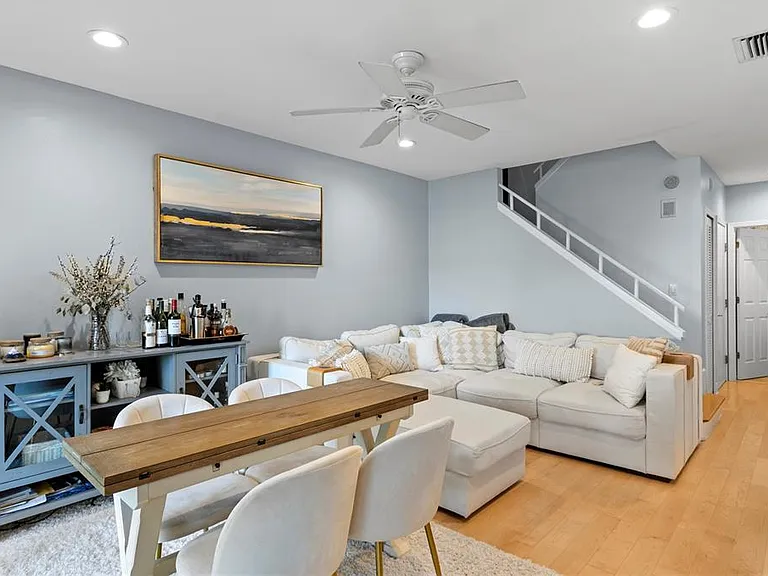 1114 Shipwatch Cir — Photo 12