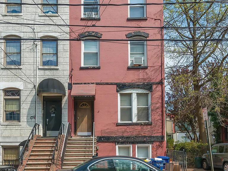 707 Garden St #1 — Photo 1
