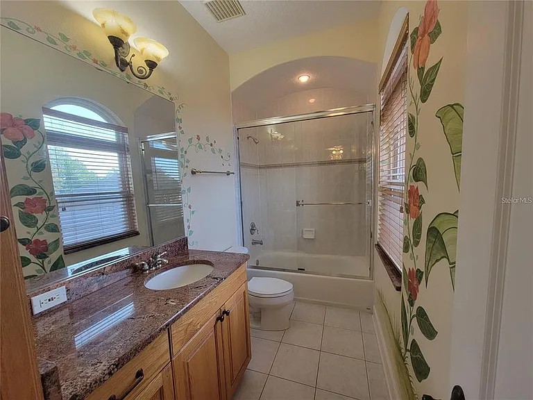 10209 Thurston Groves Blvd — Photo 29