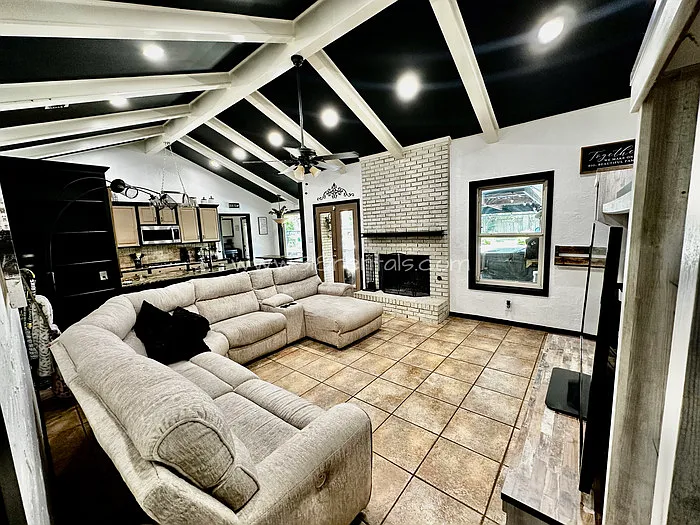 7313 Camelback Dr — Photo 3
