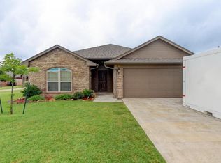8105 Waters Edge Way, Oklahoma City, OK 73135