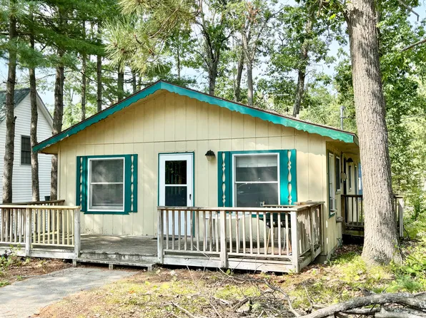 14888 10th Ave, Johannesburg, MI 49751