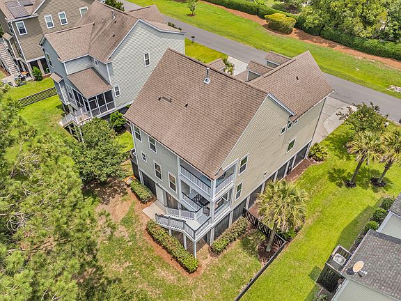 4th image of 1053 Victoria Rd