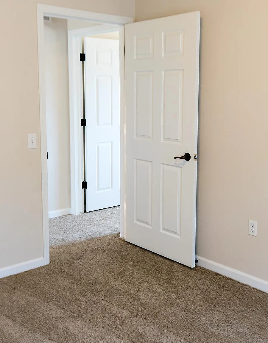3 bed, 1100 sqft, $1,325 — Photo 4