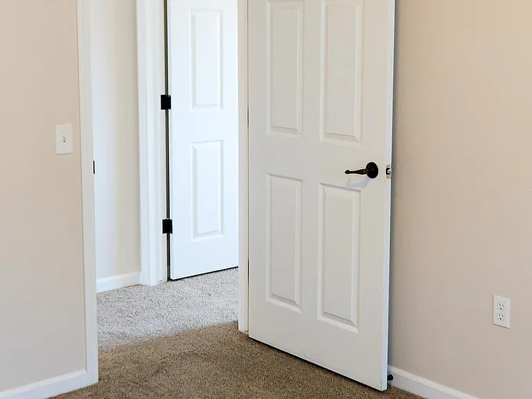 144 Clubhouse Cir #201 — Photo 4