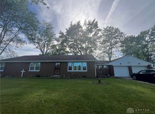 9099 Diamond Mill Rd, Brookville, OH 45309