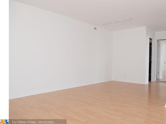 5th image of 2841 N Ocean Blvd APT 909