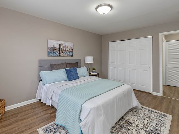 2nd image of 1603 Buckridge North Dr APT B