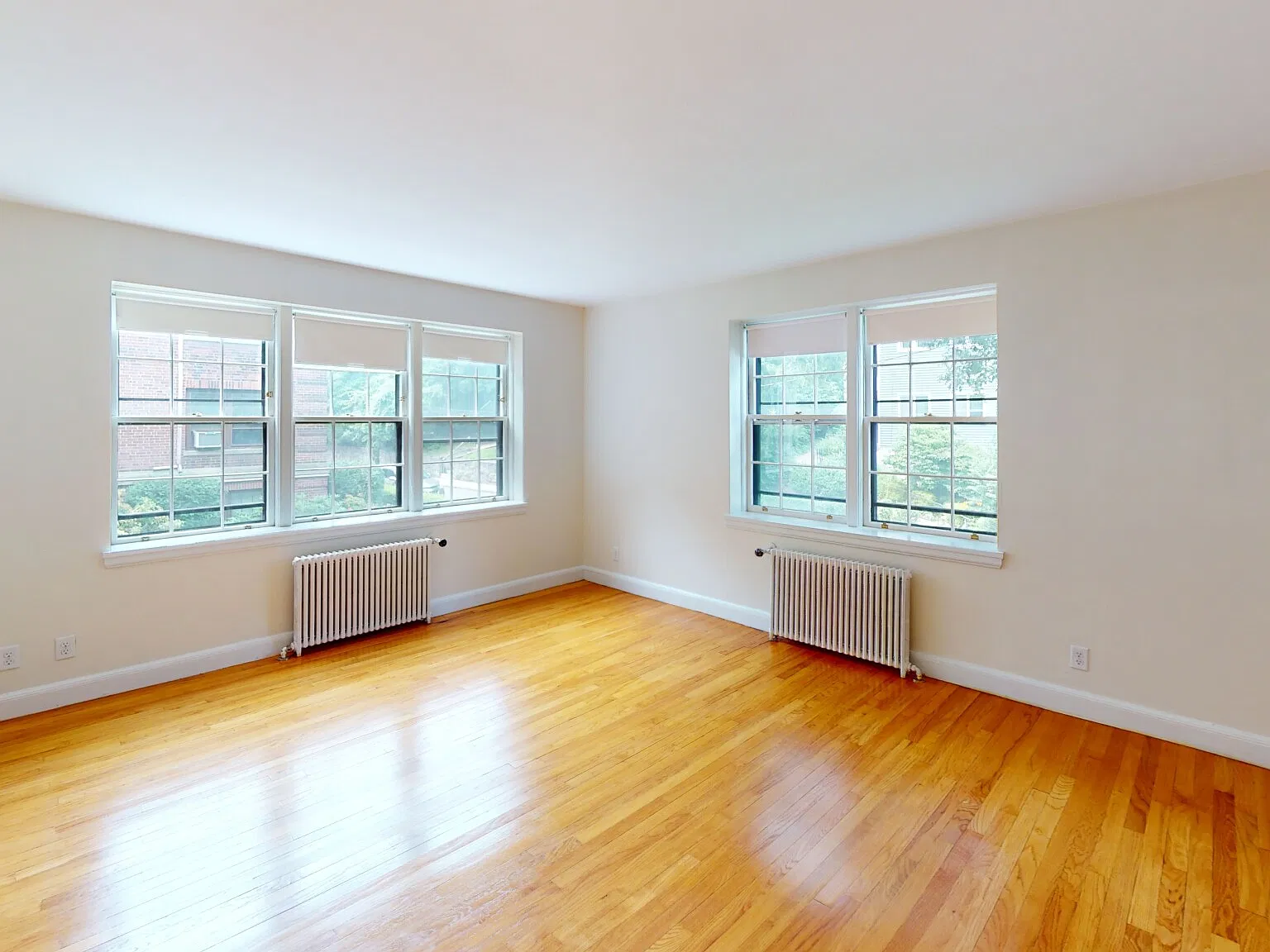 1 bed, 630 sqft, $2,400 — Photo 1