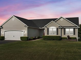 1406 Pollard Ln, Traverse City, MI 49696