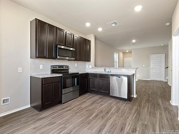 5th image of 4426 Tourmaline Way