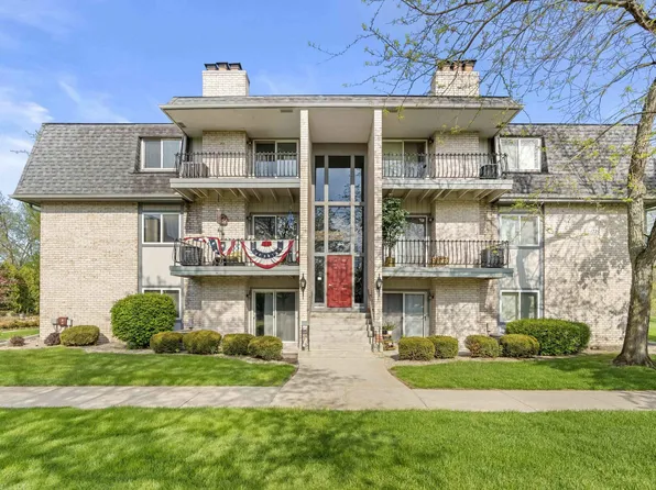 1725 Homan Dr APT 303, Schererville, IN 46375