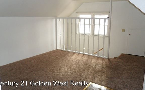 2nd image of 604 S 5th Ave