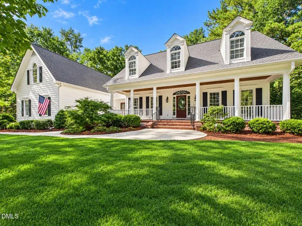 5404 Turtlehead Ct, Holly Springs, NC 27540