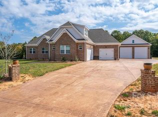 128 Woodward Way, Iron Station, NC 28080