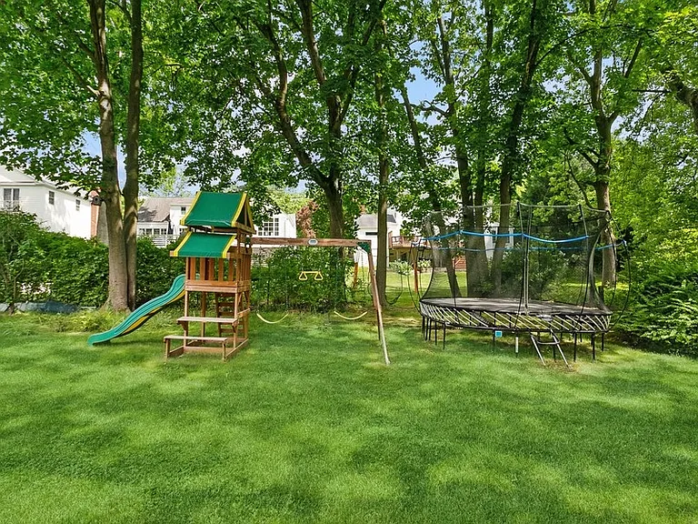 921 Shore Acres Dr — Photo 26