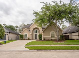 1568 Garden Lakes Dr, Friendswood, TX 77546